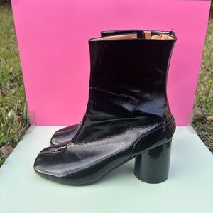 Women’s Black Patent Split-Toe Mid Heel Ankle Boots